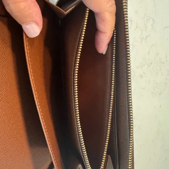Louis Vuitton Brown and Gold Monogram Zip Wallet - Picture 11 of 16